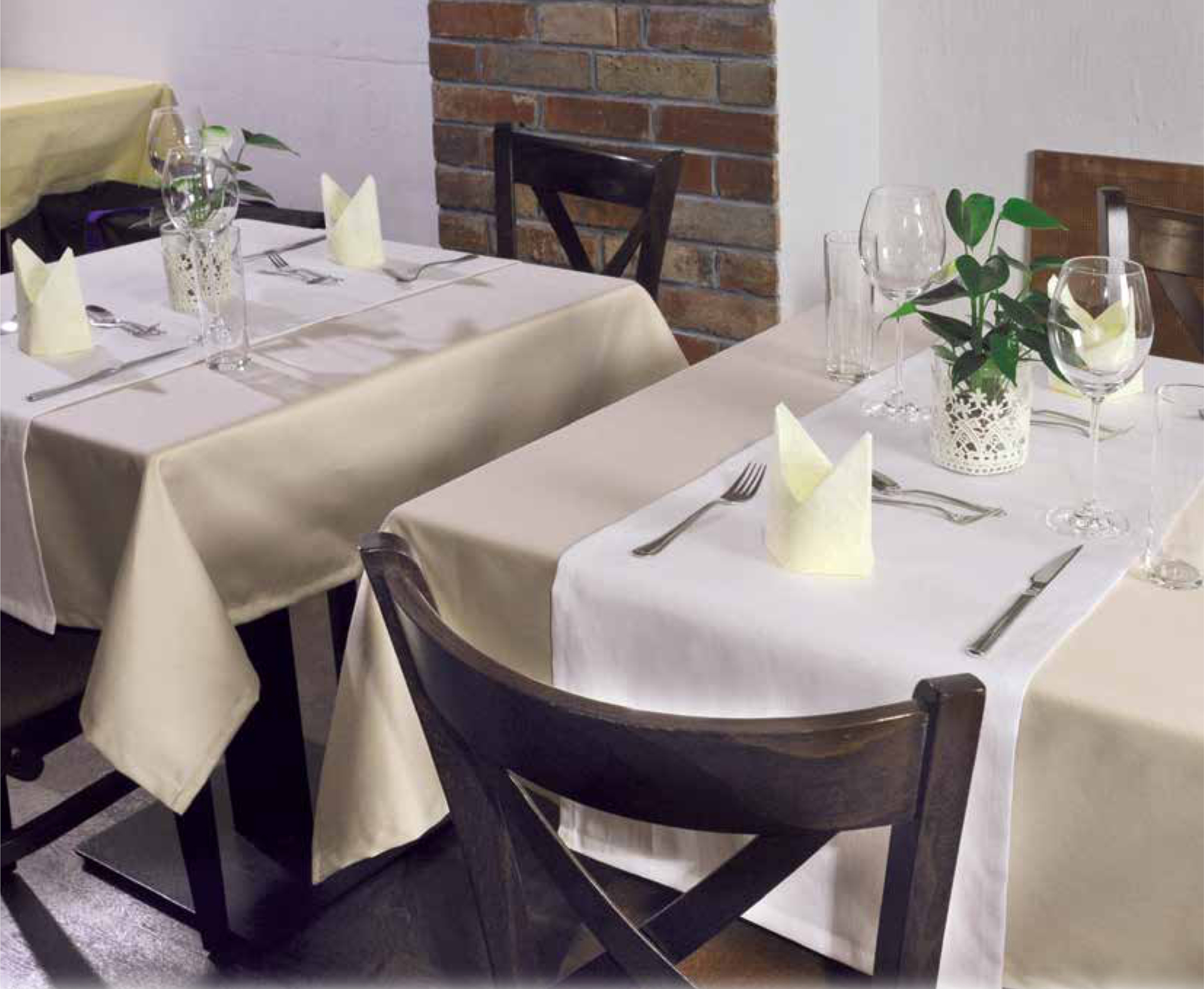 Tischdecke mit Fleckschutz 130 x 170 cm_sekt